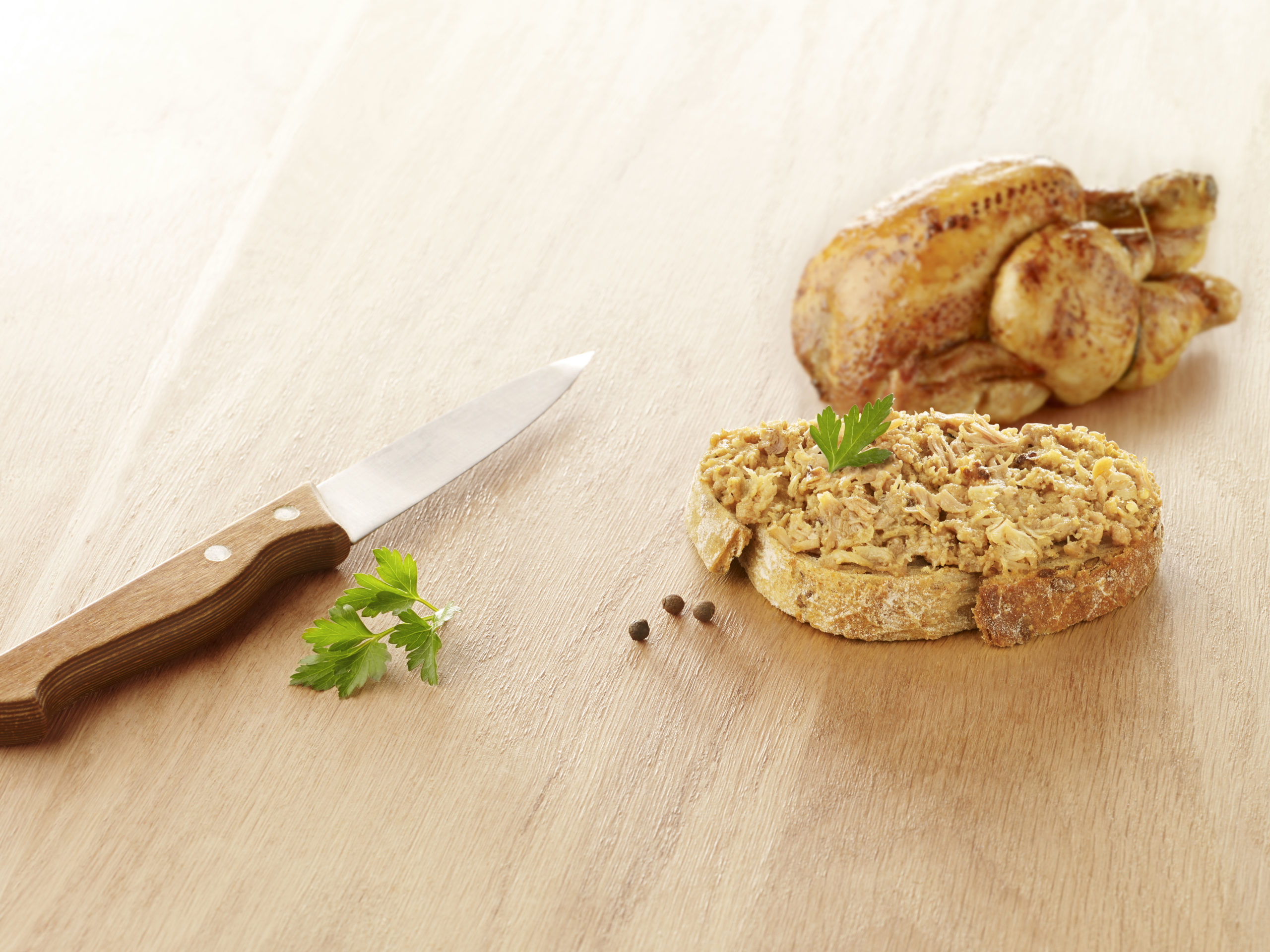 Rillettes de poulet rôti Réghalal sur tranche de pain